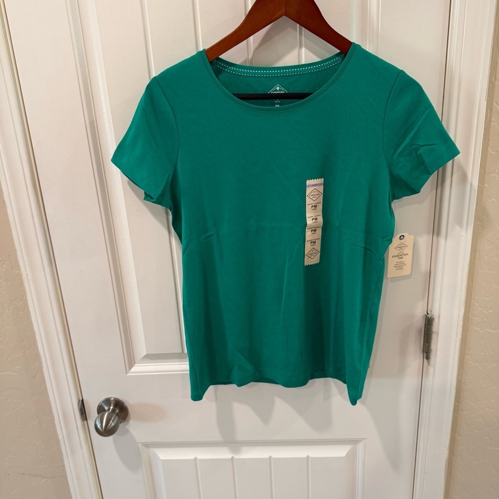 St John’s Bay Essential Tee Petite PM Green Short Sleeve NWT Cotton - Picture 3 of 9